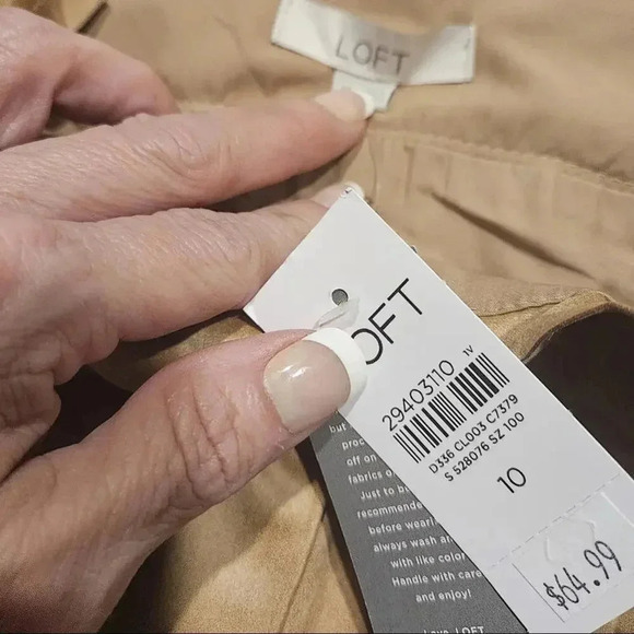 Nwt Loft stylish Tan Suede Mini Skirt with Belt - Picture 3 of 8